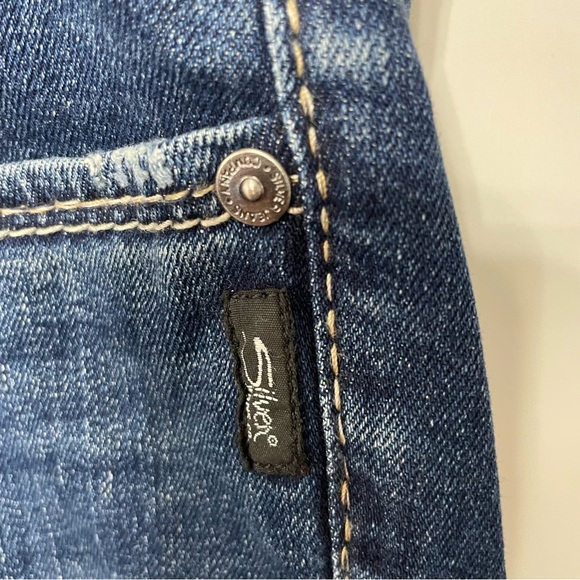 Silver Jeans Elyse Curvy Mid Rise Slim Boot Dark Blue, size 32/31 - Picture 6 of 10